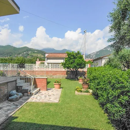 Holiday home In Pozzi With Kitchen