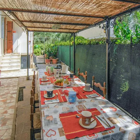 Holiday home In Pozzi With Kitchen Vallecchia