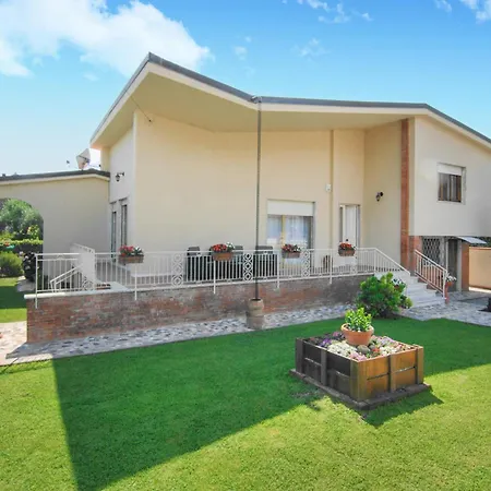 In Pozzi With Kitchen Vallecchia